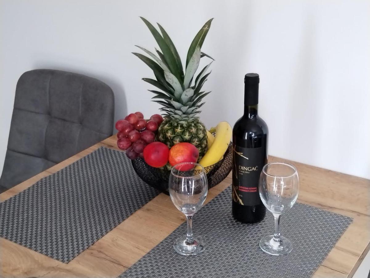 Apartment Aurora Хвар Екстериор снимка